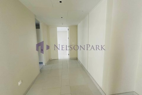 3 bedrooms Apartment in Doha, Qatar No. 57216 8