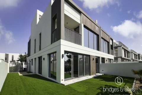 4 bedrooms Villa in Tilal Al Ghaf, UAE No. 198247