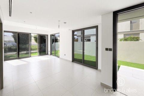 4 bedrooms Villa in Tilal Al Ghaf, UAE No. 198247 8