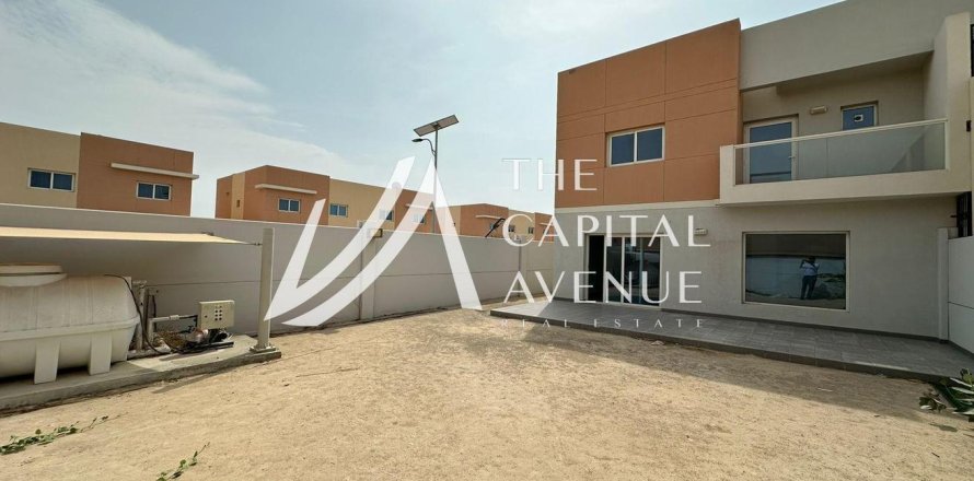 Villa de 3 dormitorios en Al Samha, UAE No. 86442