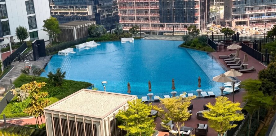 1 bedroom Apartment in Dubai, UAE No. 210075