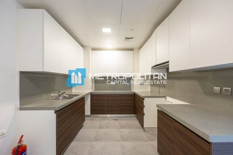 2 bedrooms Apartment in Al Reem Island, UAE No. 126475 7