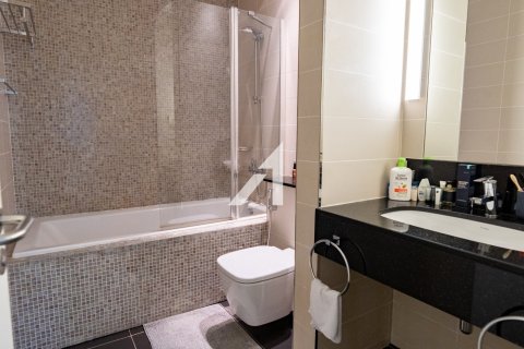 Apartment de 2 dormitorios en Central Park Tower, UAE No. 143178 4