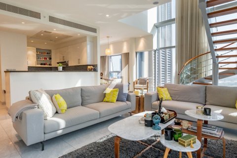 Apartment de 2 dormitorios en Central Park Tower, UAE No. 143178