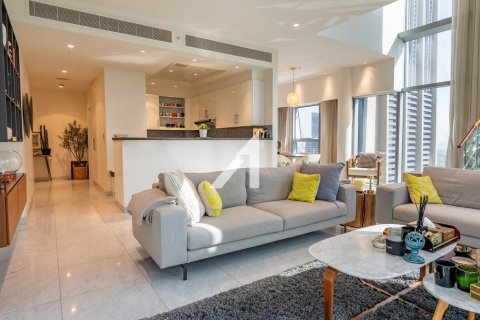 Apartment de 2 dormitorios en Central Park Tower, UAE No. 143178 15