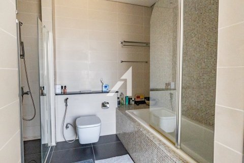 Apartment de 2 dormitorios en Central Park Tower, UAE No. 143178 3