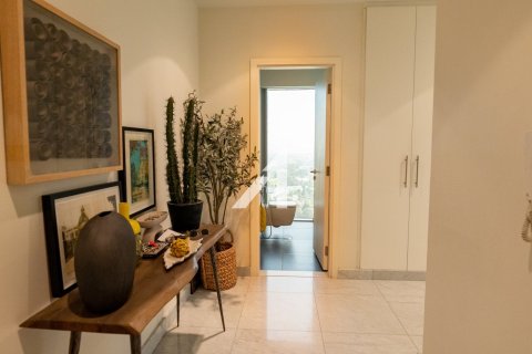 Apartment de 2 dormitorios en Central Park Tower, UAE No. 143178 12
