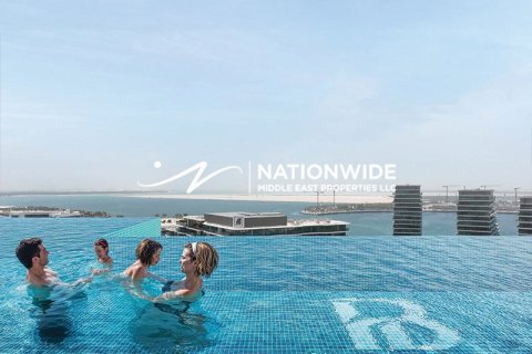 3 bedrooms Apartment in Abu Dhabi, UAE No. 143180 11