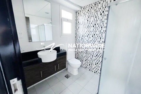 2 bedrooms Townhouse in Abu Dhabi, UAE No. 143181 10
