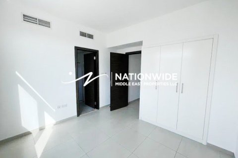 2 bedrooms Townhouse in Abu Dhabi, UAE No. 143181 5