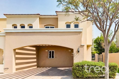 Villa de 4 dormitorios en Casa Viva, UAE No. 174077