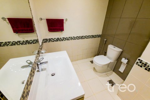 Townhouse de 3 dormitorios en Topanga, UAE No. 174078 11