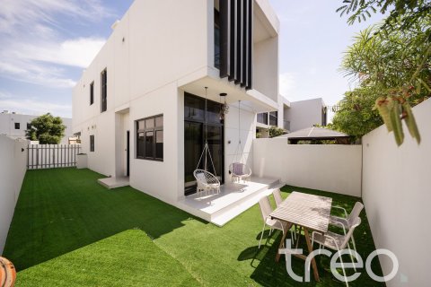 3 bedrooms Townhouse in Dubai, UAE No. 183129