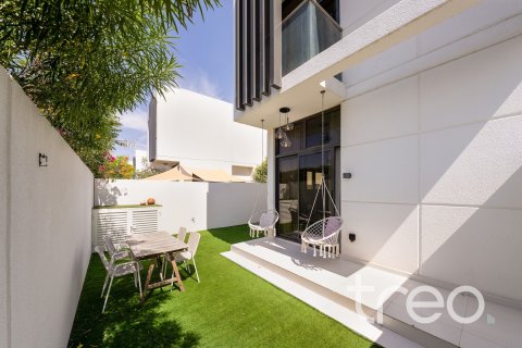 3 bedrooms Townhouse in Dubai, UAE No. 183129 3