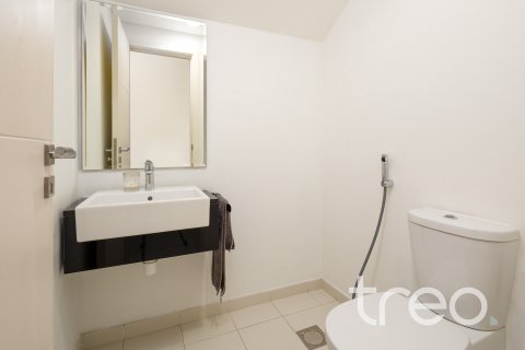 3 bedrooms Townhouse in Dubai, UAE No. 183129 12