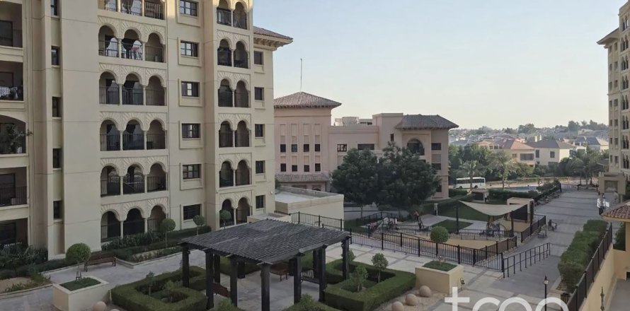 2 bedrooms Apartment in Dubai, UAE No. 183126