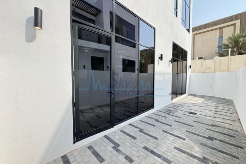 Villa de 6 dormitorios en Jumeirah, UAE No. 104869 28