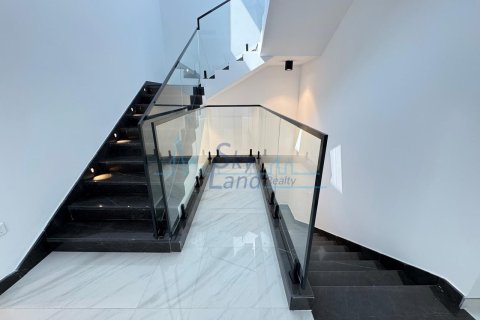 Villa de 6 dormitorios en Jumeirah, UAE No. 104869 22