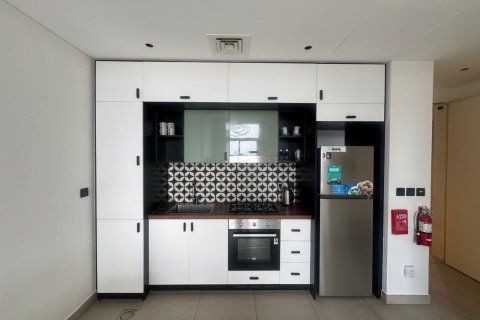 2 bedrooms Apartment in Dubai, UAE No. 151133 18