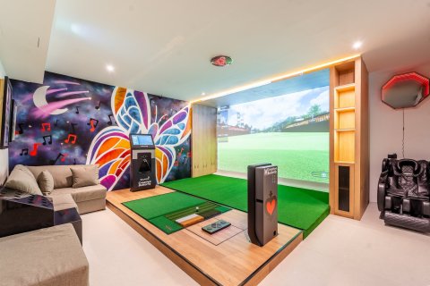 5 bedrooms Villa in Dubai, UAE No. 151135 16