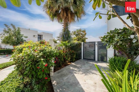 Таунхаус с 3 спальнями в Дубай, ОАЭ №146160 15