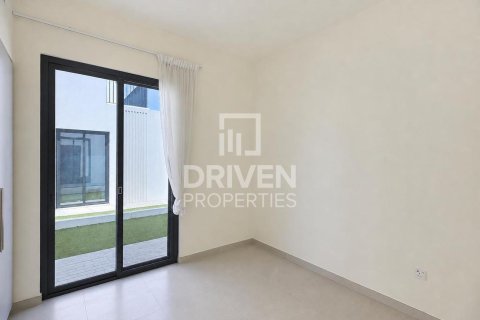 4 bedrooms Villa in EMAAR South, UAE No. 204118 11