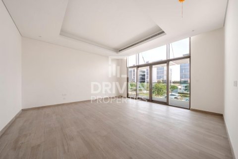 4 bedrooms Villa in District One, UAE No. 204117 11