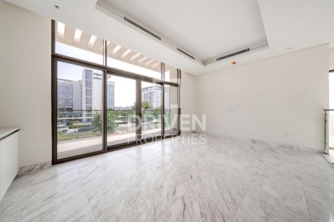 4 bedrooms Villa in District One, UAE No. 204117 9