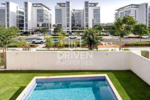 4 bedrooms Villa in District One, UAE No. 204117 30
