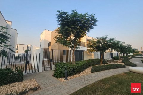 4 bedrooms Villa in Dubai, UAE No. 164775 29