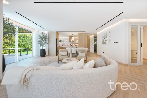 Villa de 5 dormitorios en Arabian Ranches, UAE No. 206075 9