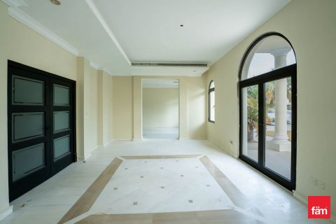 6 bedrooms Villa in Palm Jumeirah, UAE No. 147897 18