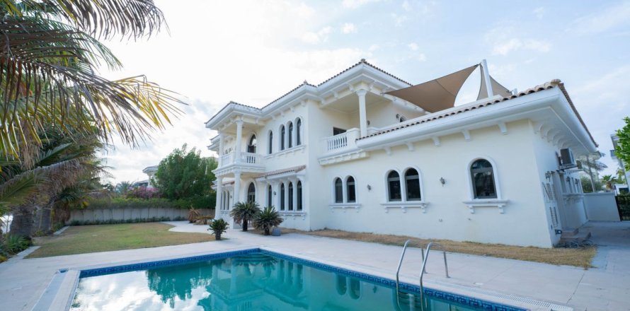 6 bedrooms Villa in Palm Jumeirah, UAE No. 147897