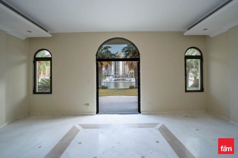 6 bedrooms Villa in Palm Jumeirah, UAE No. 147897 9