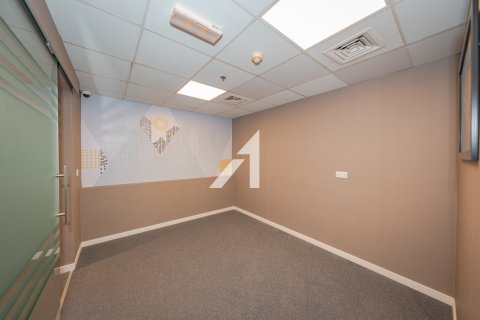 Office de 235m² en Sheikh Zayed Road, UAE No. 143002 8