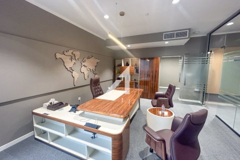 Office de 235m² en Sheikh Zayed Road, UAE No. 143002 14