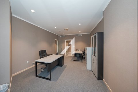 Office de 235m² en Sheikh Zayed Road, UAE No. 143002 17