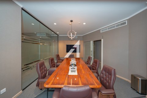 Office de 235m² en Sheikh Zayed Road, UAE No. 143002 4