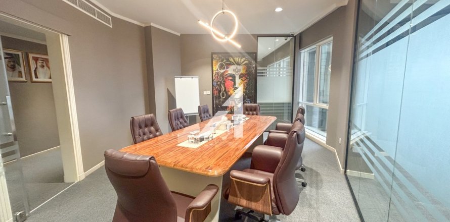 Office de 235m² en Sheikh Zayed Road, UAE No. 143002