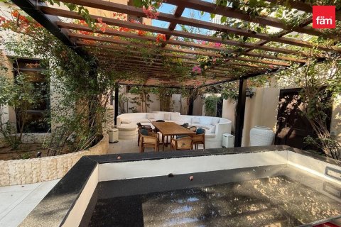 Apartment de 2 dormitorios en Old Town, UAE No. 103373 6