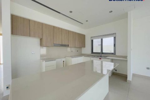 Villa de 4 dormitorios  No. 114637 12