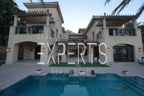 Villa de 4 dormitorios en  Saadiyat Island, UAE No. 205284