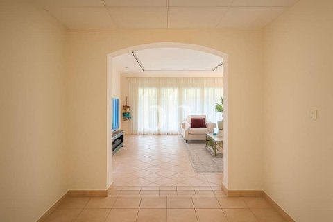 Villa de 4 dormitorios  No. 115736 7