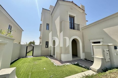 Villa de 3 dormitorios  No. 115731 2