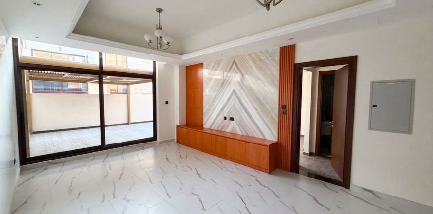 Townhouse de 3 chambres à Dubai, UAE No. 208159