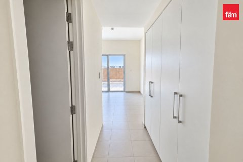 3 bedrooms Apartment in Dubai, UAE No. 208158 9