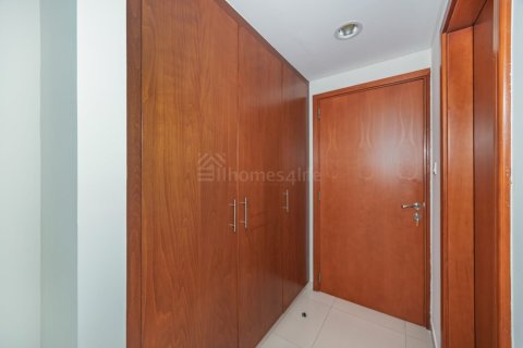 3 bedrooms Apartment in Dubai Media City, UAE No. 151441 10