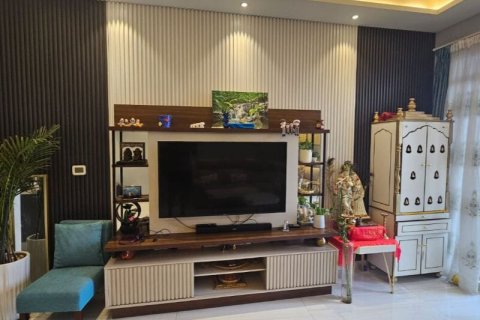 2 bedrooms Apartment in Motor City, UAE No. 151444 6