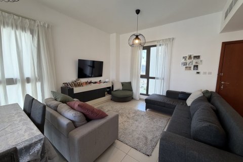 3 bedrooms Apartment in Zahra Apartments, UAE No. 165035 5
