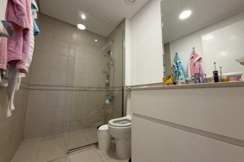 3 bedrooms Apartment in Zahra Apartments, UAE No. 165035 16